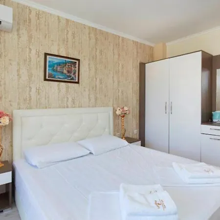 38 Sveti Vlas *